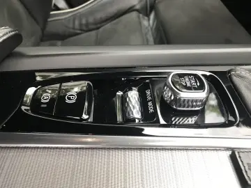 Volvo XC 60 D4 R-Design