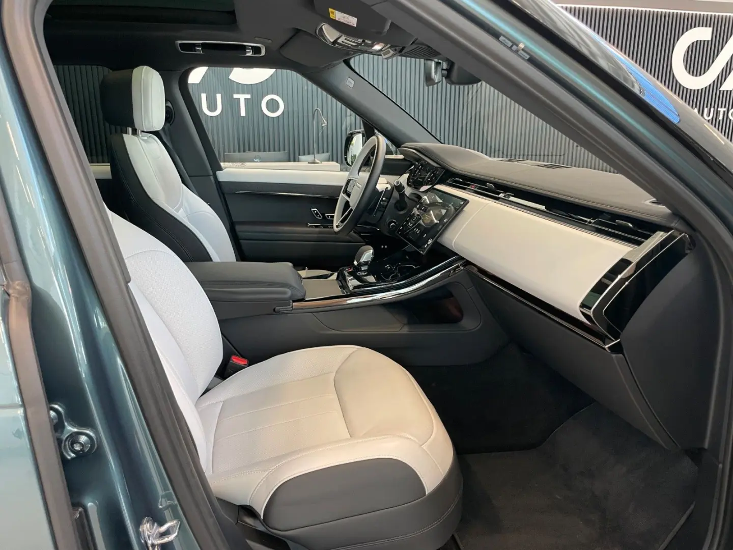 Range Rover Sport Dynamic SE Hybrid