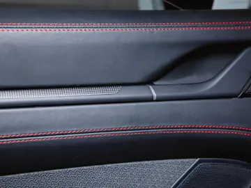 911 Carrera 4 GTS Liftsystem Bose Sportsitze
