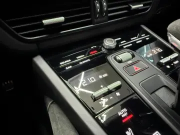 Porsche Cayenne Coupe Turbo GT