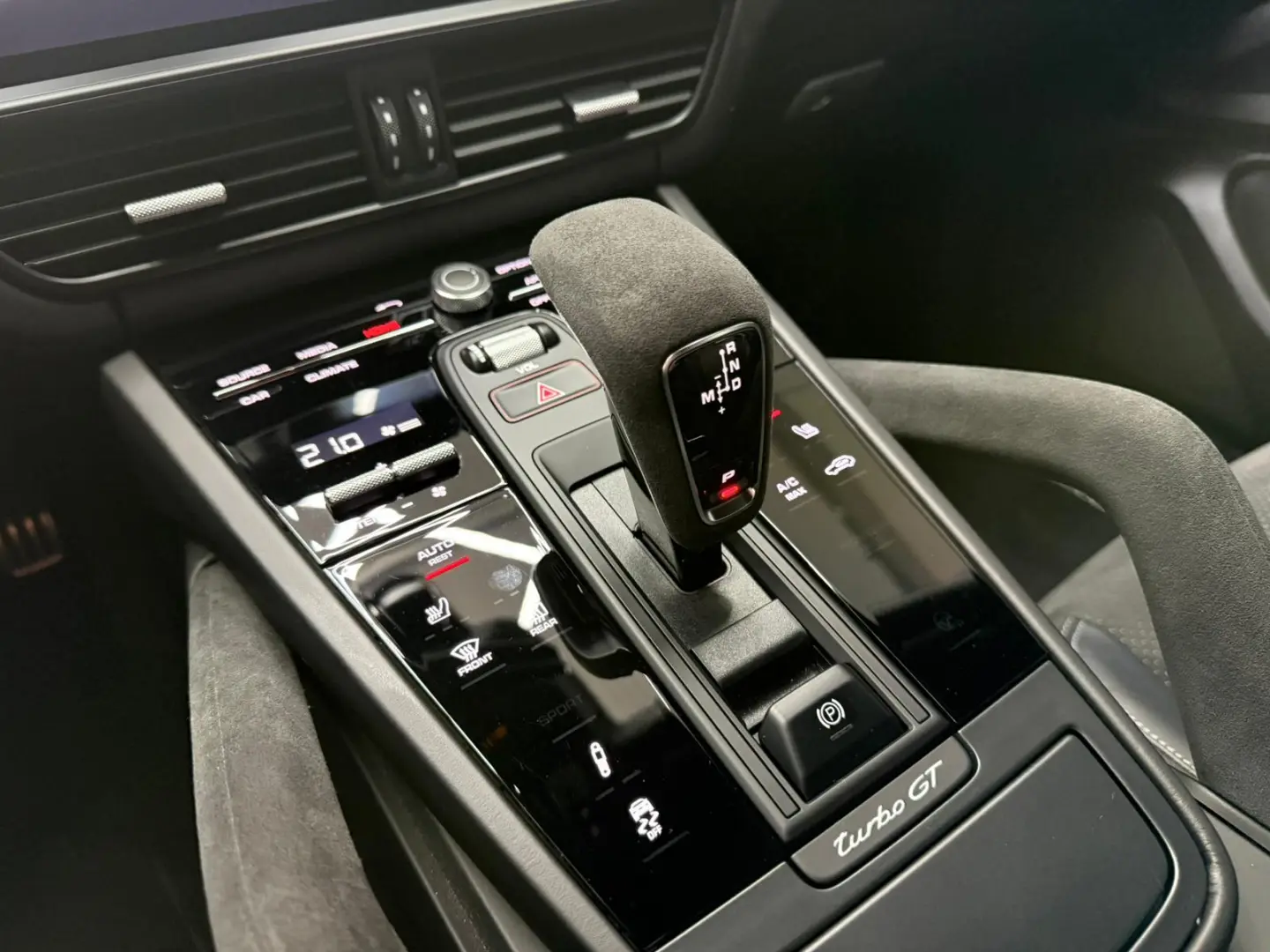 Porsche Cayenne Coupe Turbo GT