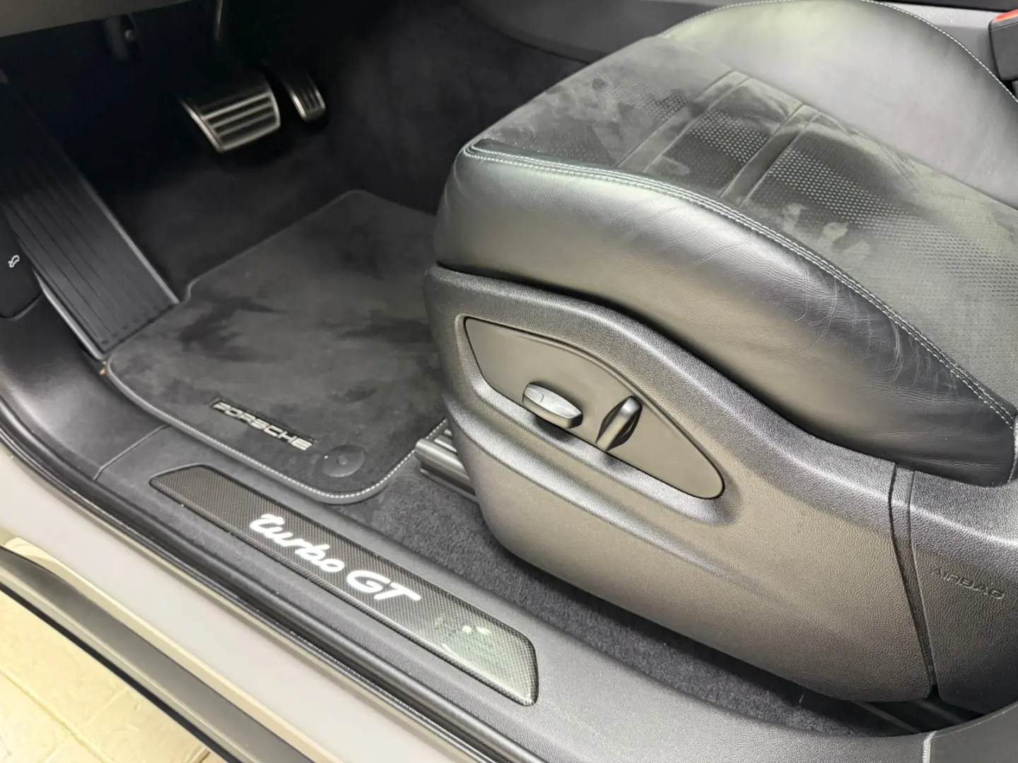 Porsche Cayenne Coupe Turbo GT