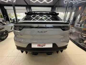 Porsche Cayenne Coupe Turbo GT
