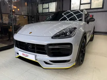 Porsche Cayenne Coupe Turbo GT
