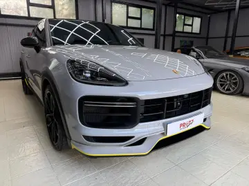 Porsche Cayenne Coupe Turbo GT