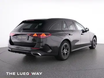 E 300 de T 4M AMG+MBUX+DLight+Pano+AHK+Airm+360°
