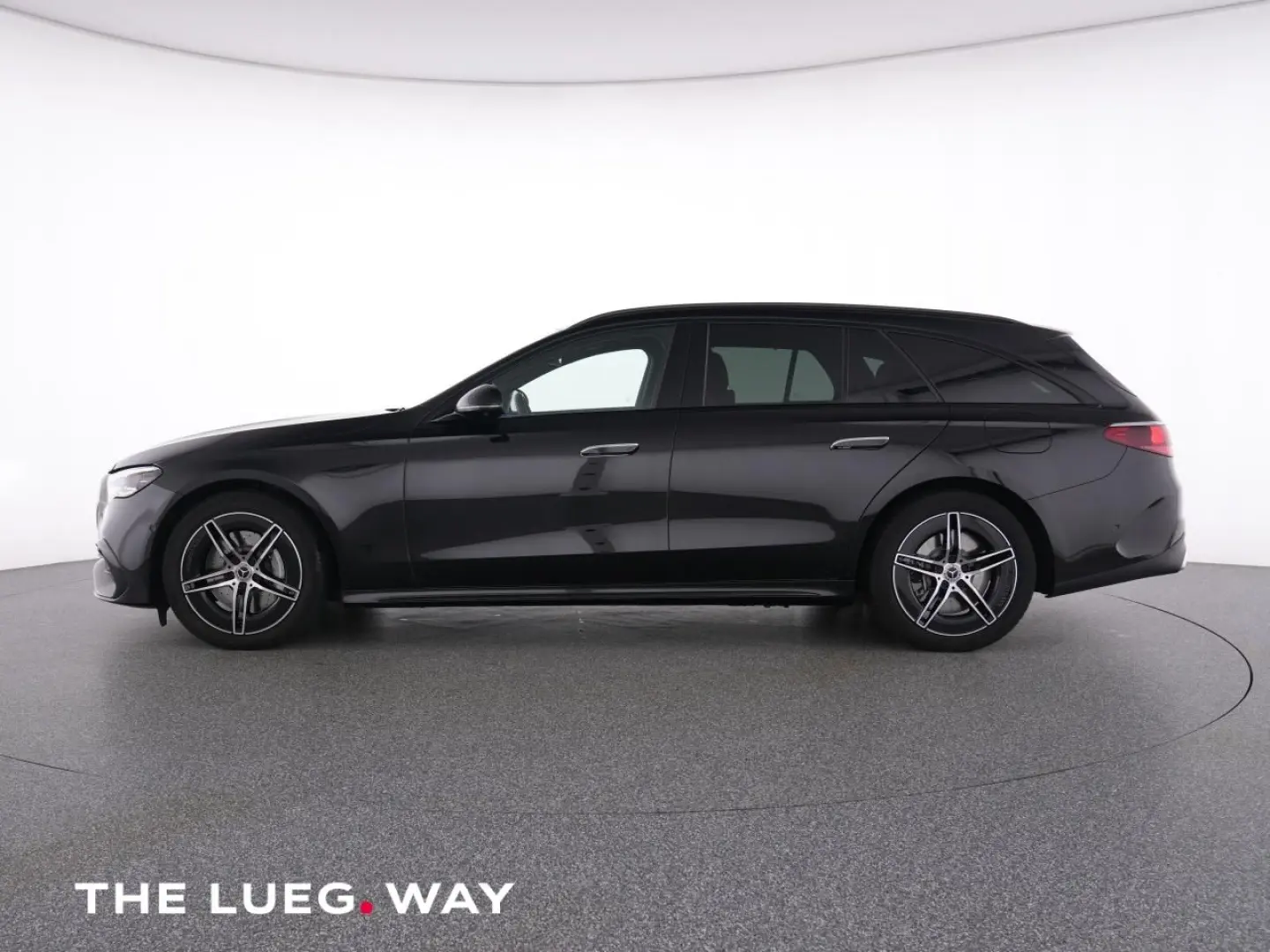 E 300 de T 4M AMG+MBUX+DLight+Pano+AHK+Airm+360°