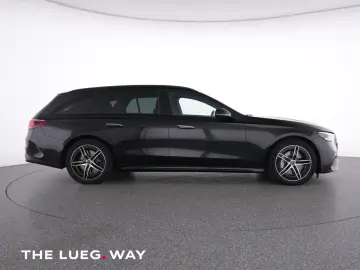 E 300 de T 4M AMG+MBUX+DLight+Pano+AHK+Airm+360°