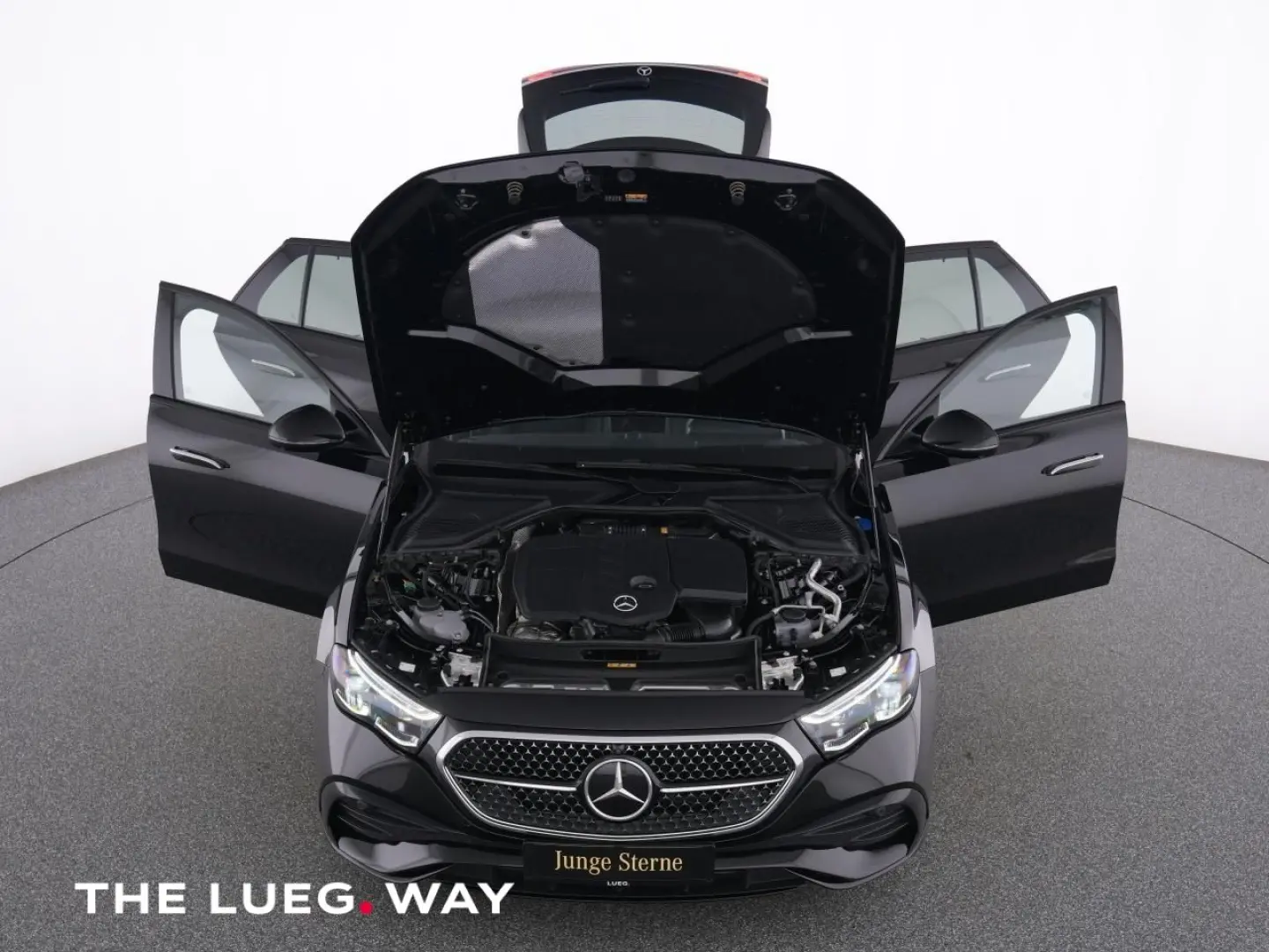 E 300 de T 4M AMG+MBUX+DLight+Pano+AHK+Airm+360°