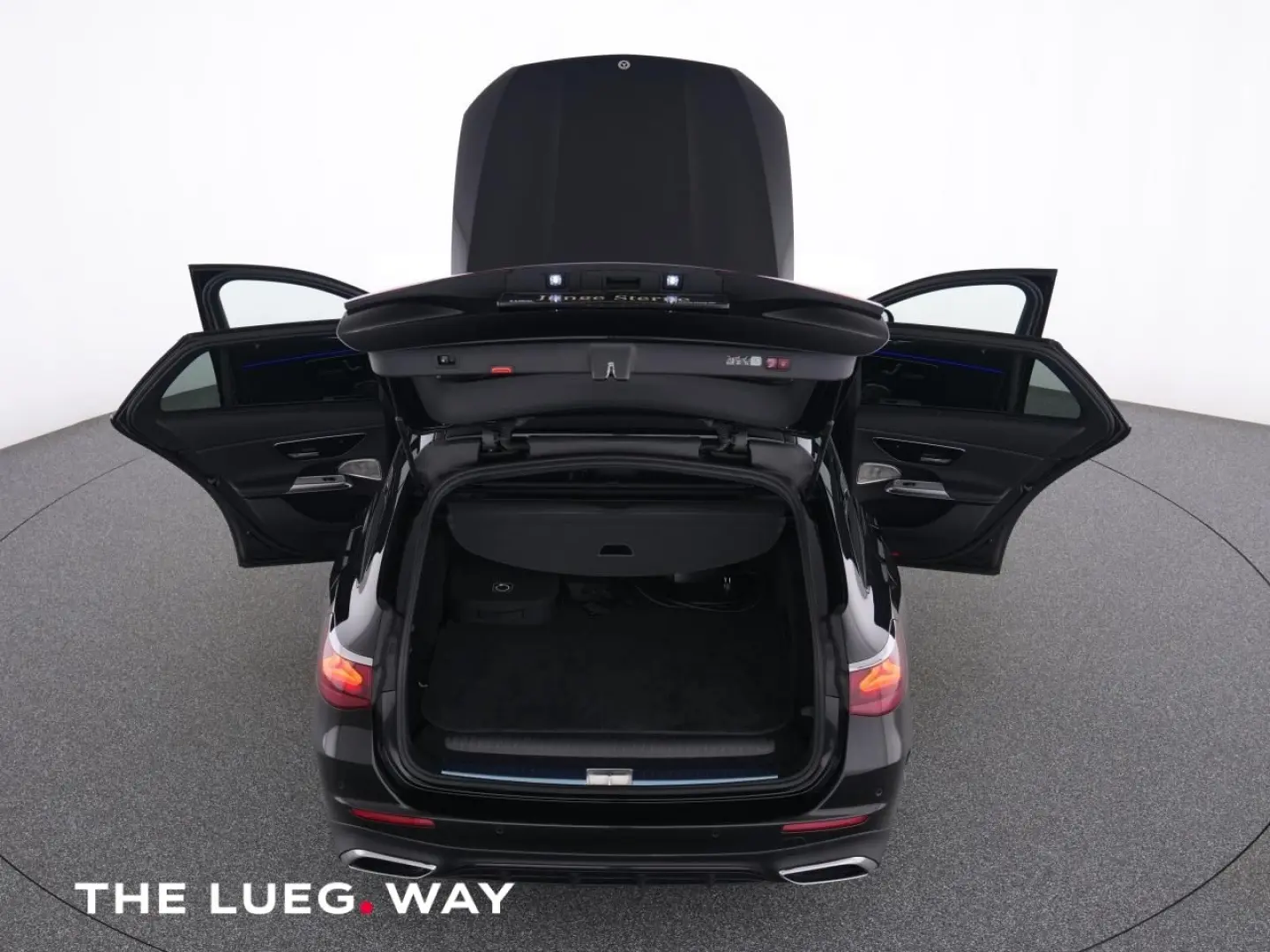 E 300 de T 4M AMG+MBUX+DLight+Pano+AHK+Airm+360°