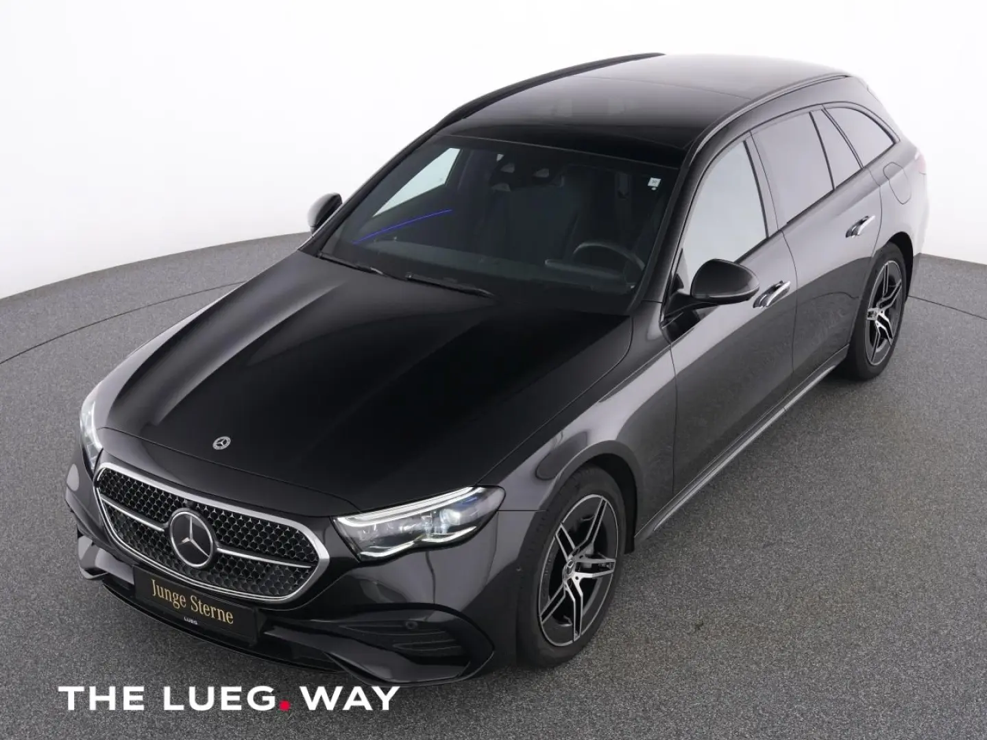 E 300 de T 4M AMG+MBUX+DLight+Pano+AHK+Airm+360°