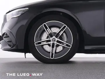 E 300 de T 4M AMG+MBUX+DLight+Pano+AHK+Airm+360°