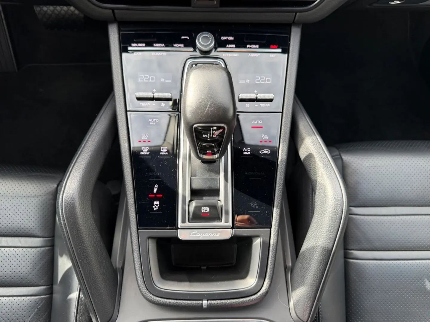 Cayenne Coupe Platinum Edition *1. Hand *Chrono