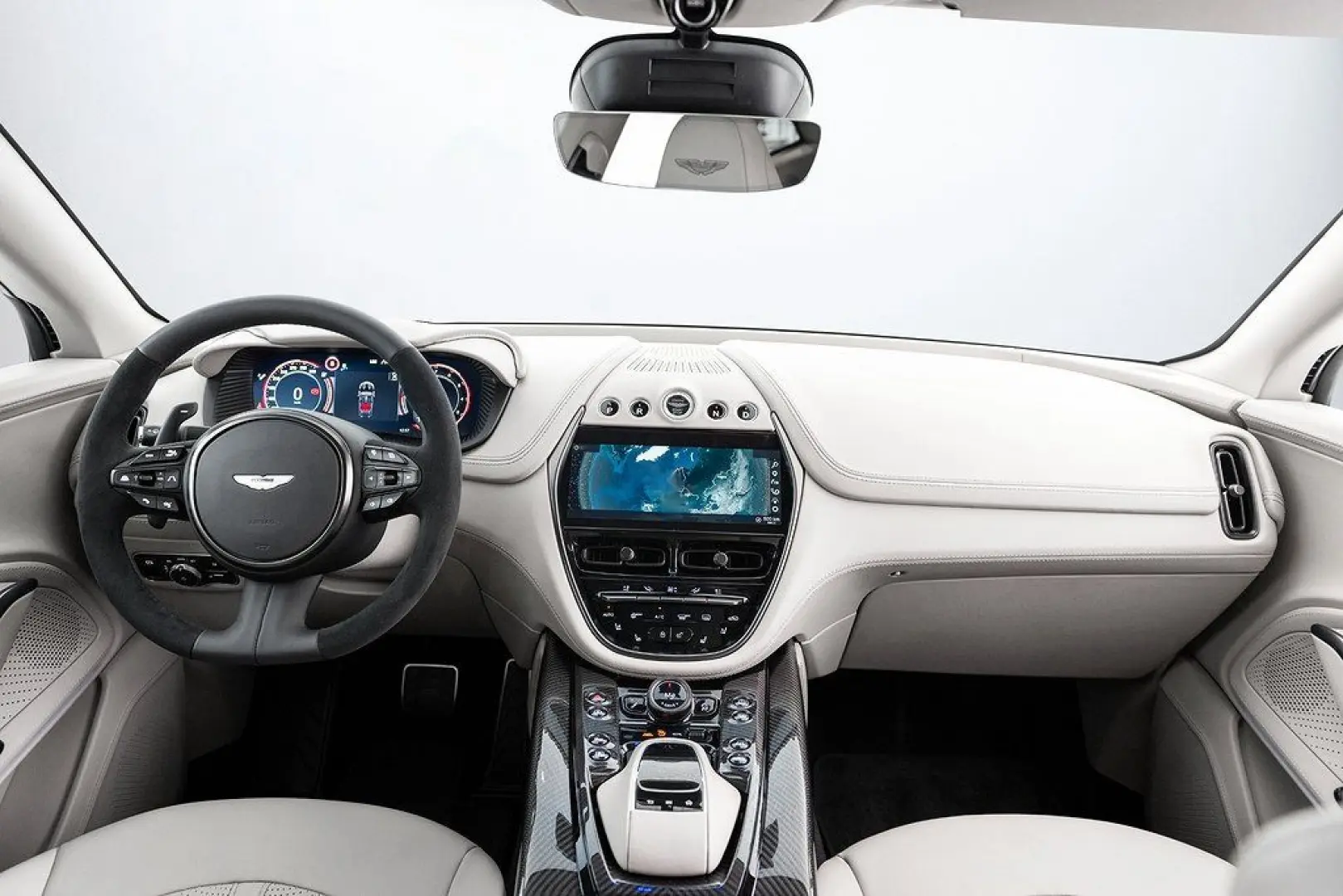 DBX 4.0 V8 DBX707