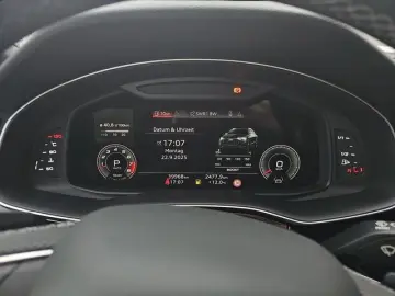 SQ8 4.0 TFSI quattro Tiptronic Matrix HUD Pano