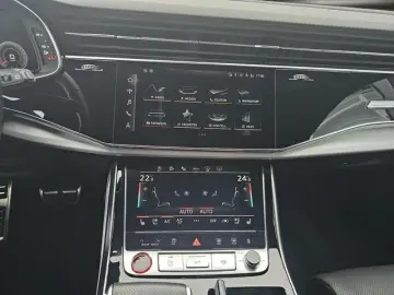 SQ8 4.0 TFSI quattro Tiptronic Matrix HUD Pano