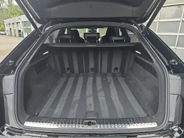 SQ8 4.0 TFSI quattro Tiptronic Matrix HUD Pano