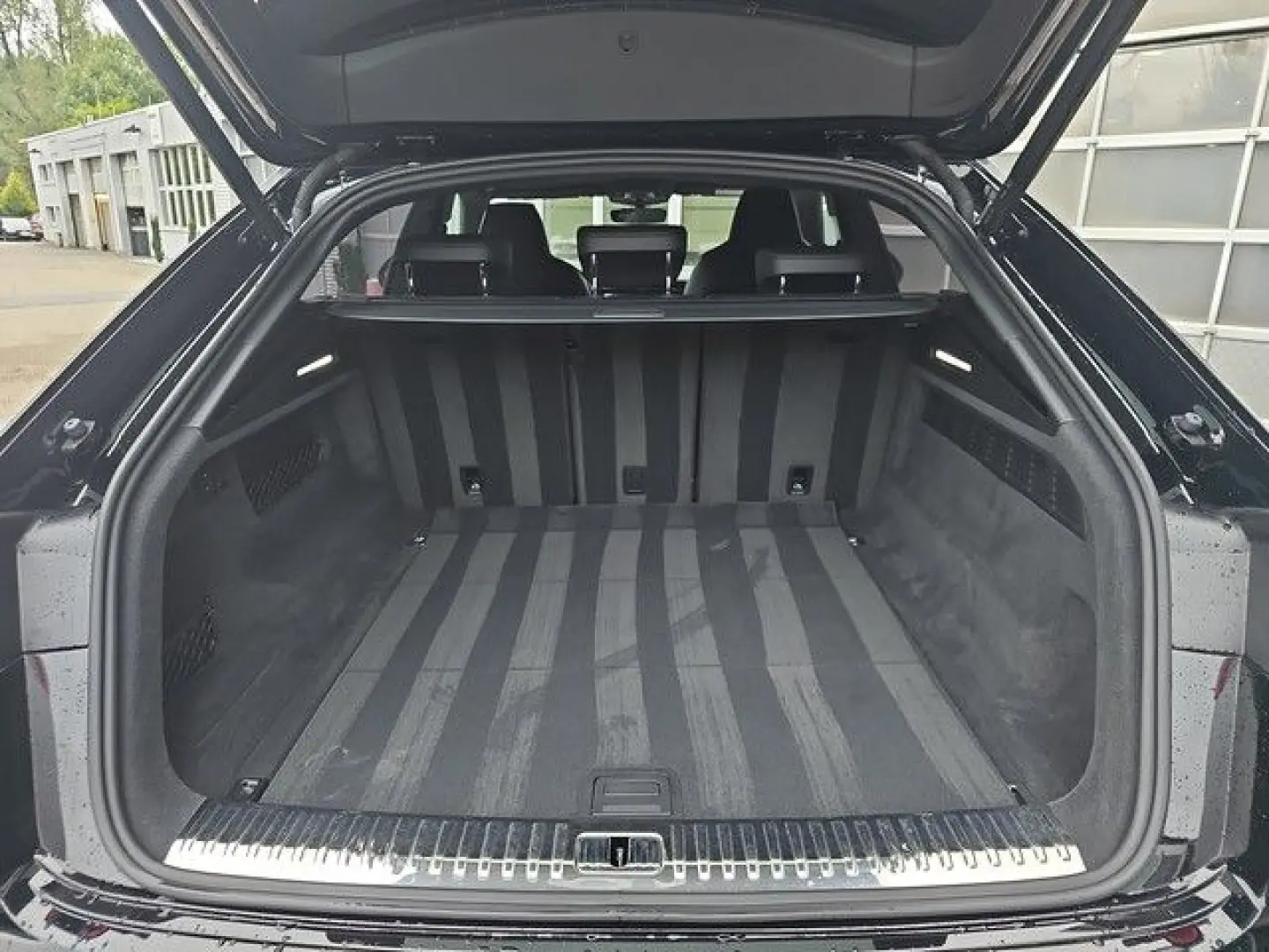 SQ8 4.0 TFSI quattro Tiptronic Matrix HUD Pano