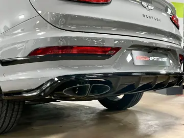 BENTAYGA V8 S CARBON NAIM MASSAGE PANO FULL!