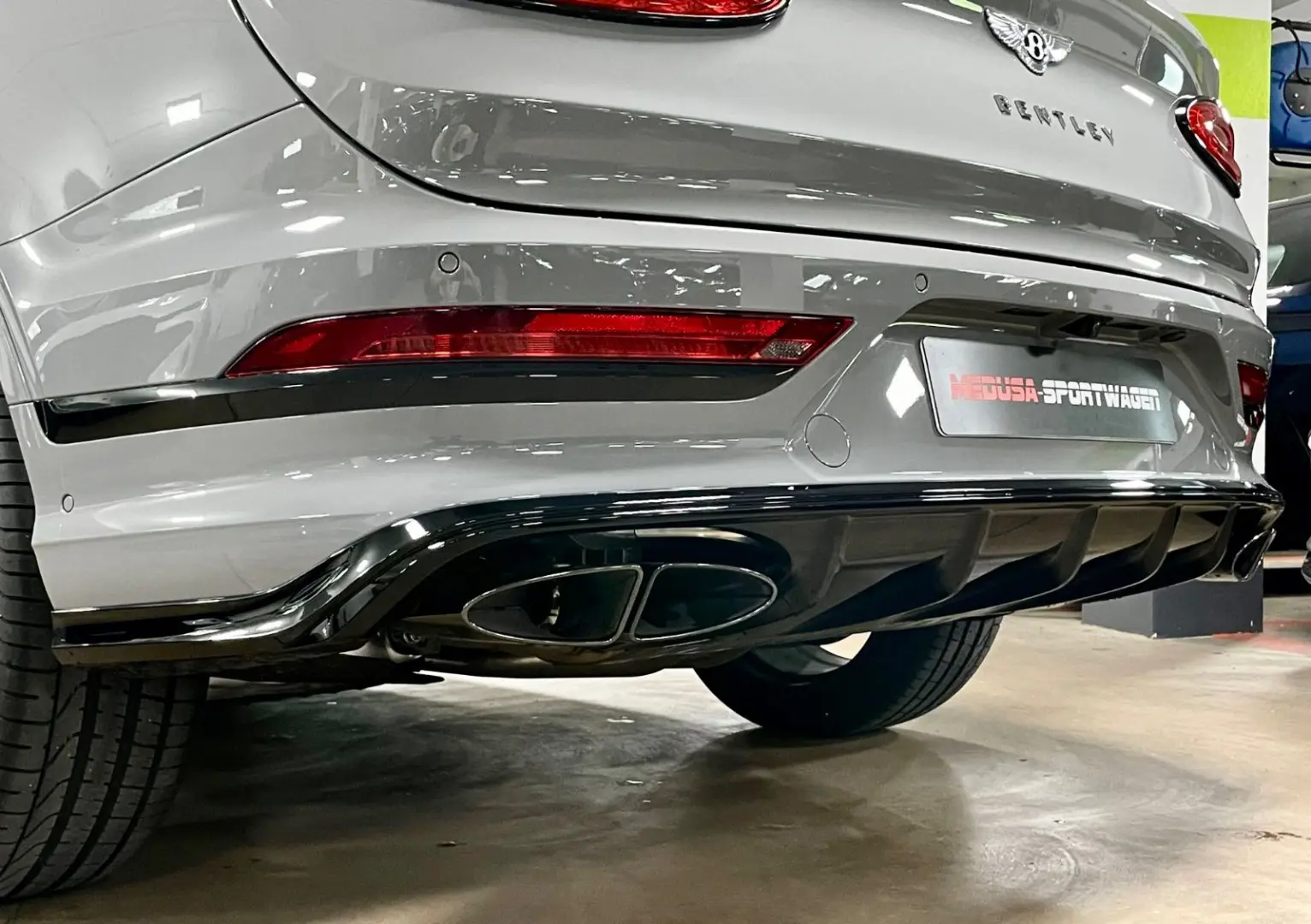 BENTAYGA V8 S CARBON NAIM MASSAGE PANO FULL!