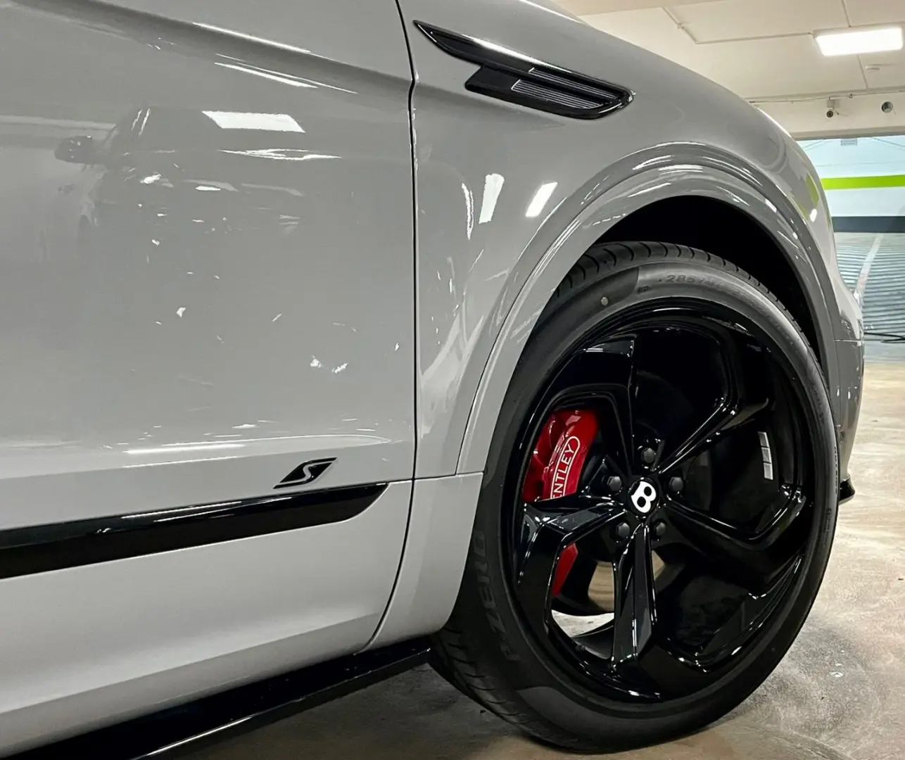 BENTAYGA V8 S CARBON NAIM MASSAGE PANO FULL!