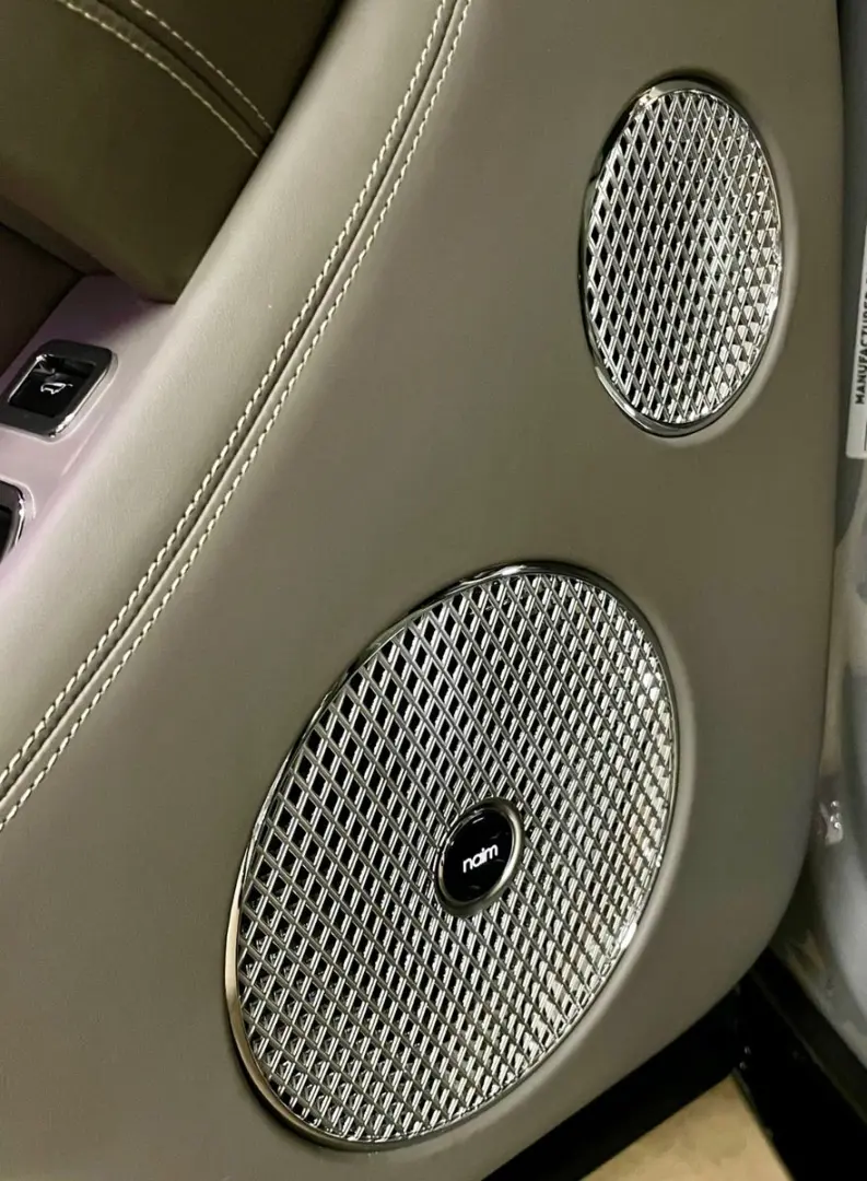 BENTAYGA V8 S CARBON NAIM MASSAGE PANO FULL!