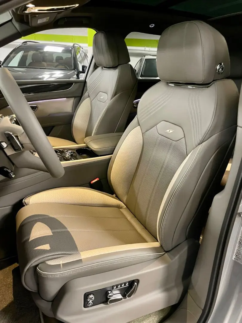BENTAYGA V8 S CARBON NAIM MASSAGE PANO FULL!