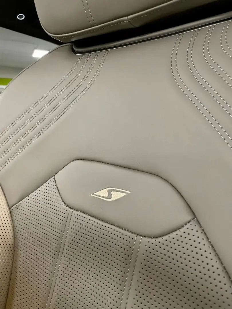 BENTAYGA V8 S CARBON NAIM MASSAGE PANO FULL!
