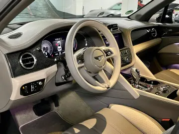 BENTAYGA V8 S CARBON NAIM MASSAGE PANO FULL!