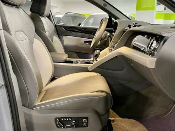 BENTAYGA V8 S CARBON NAIM MASSAGE PANO FULL!