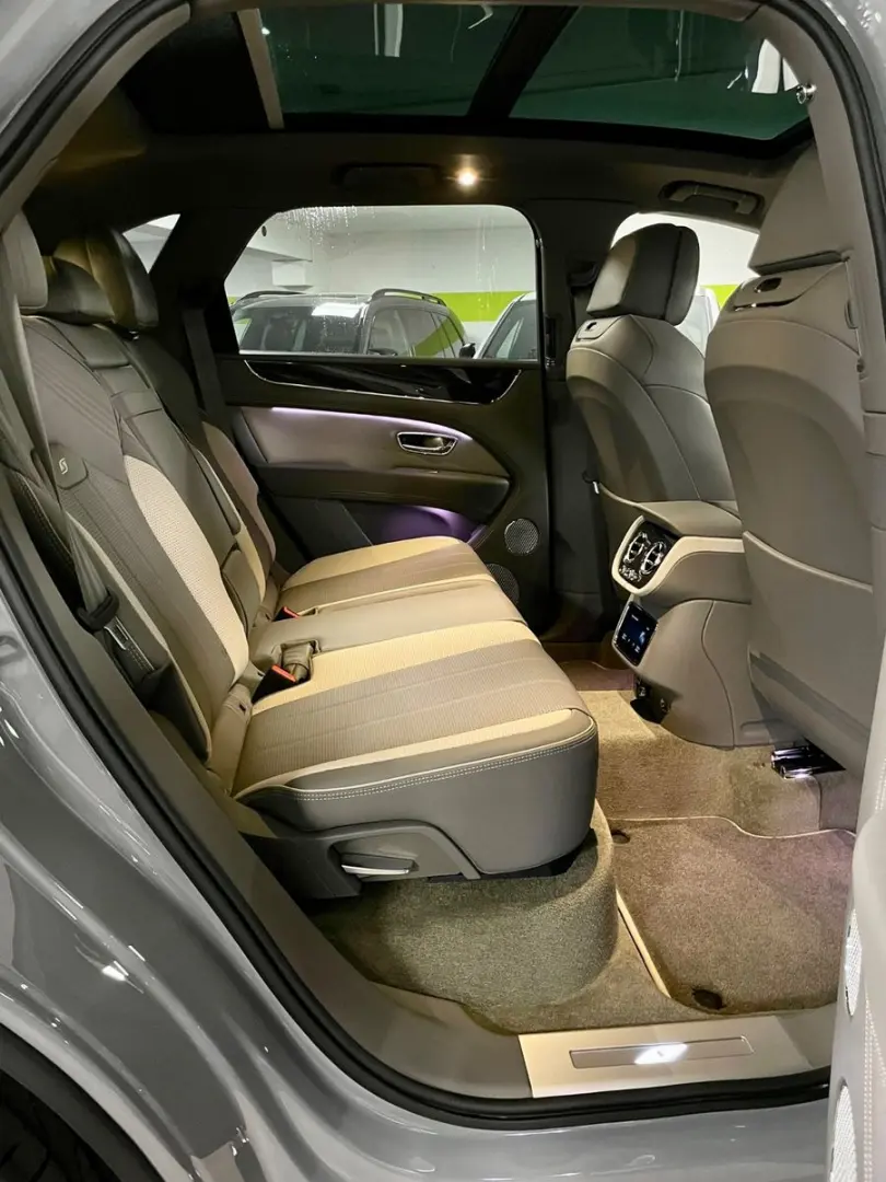 BENTAYGA V8 S CARBON NAIM MASSAGE PANO FULL!
