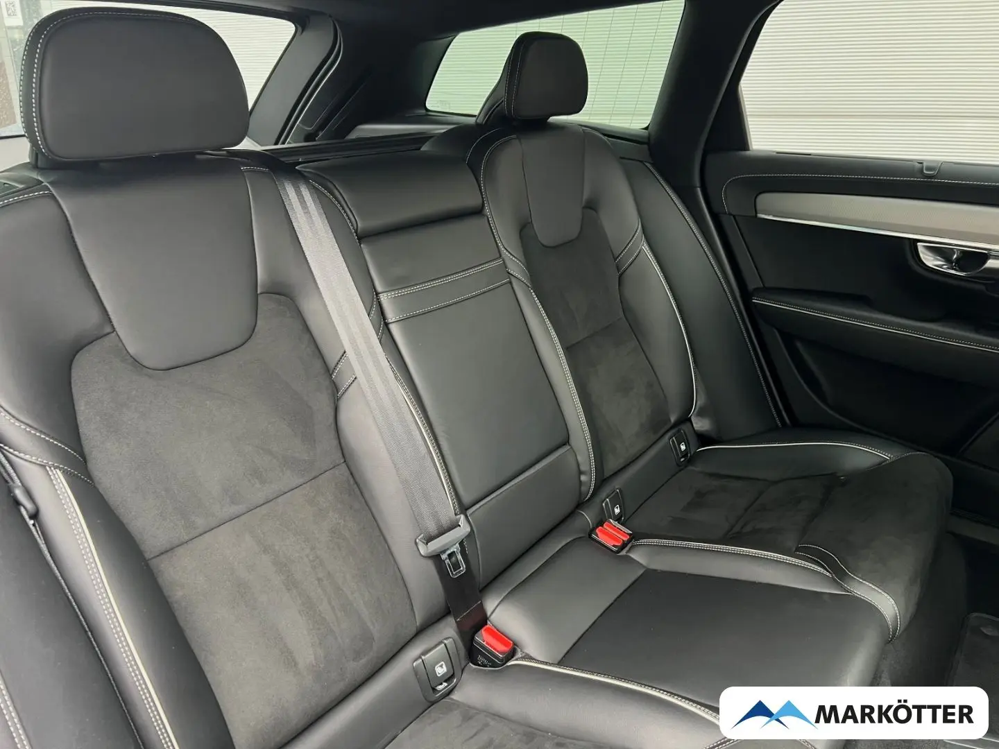 Volvo V90 T6 AWD Recharge R-Design AHK/PANO/HUD