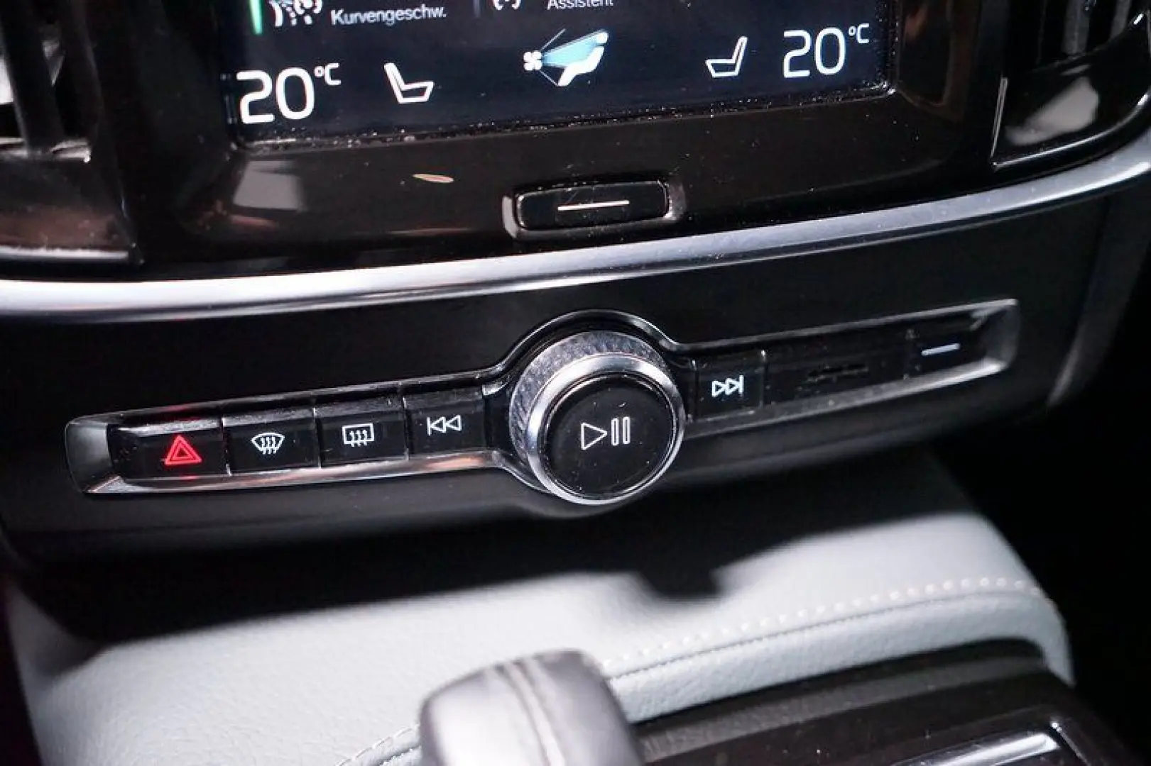 Volvo V90 2.0 T6 Recharge R-Design AWD Geartronic*AHK*
