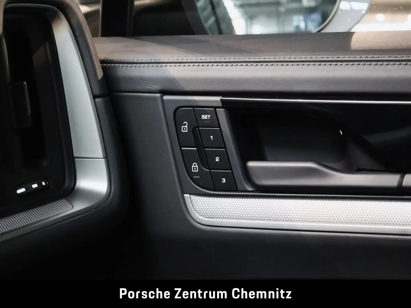 Cayenne S E-Hybrid Sitzbelüft.;BOSE;HD-Matrix;So