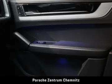 Cayenne S E-Hybrid Sitzbelüft.;BOSE;HD-Matrix;So