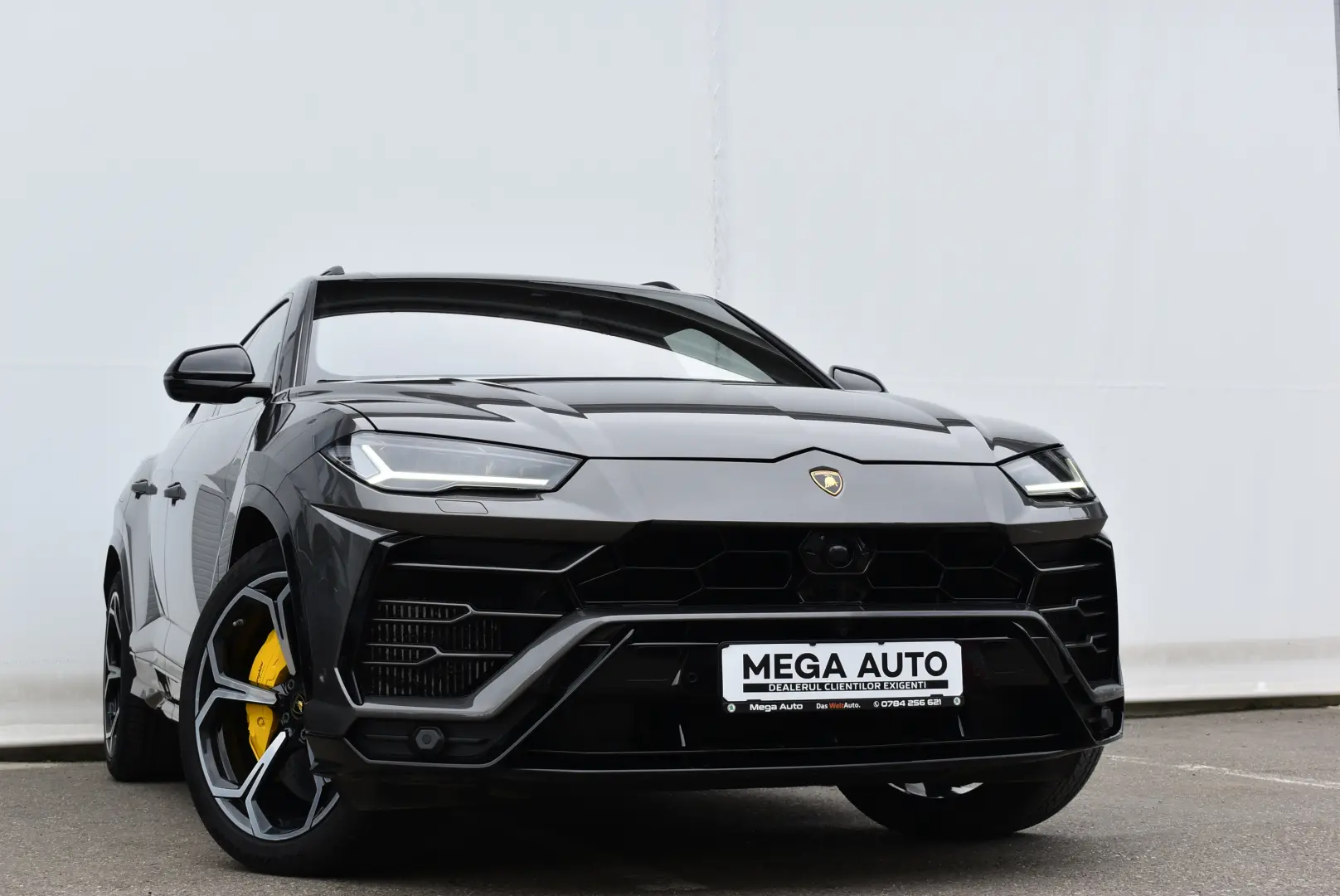 Lamborghini URUS