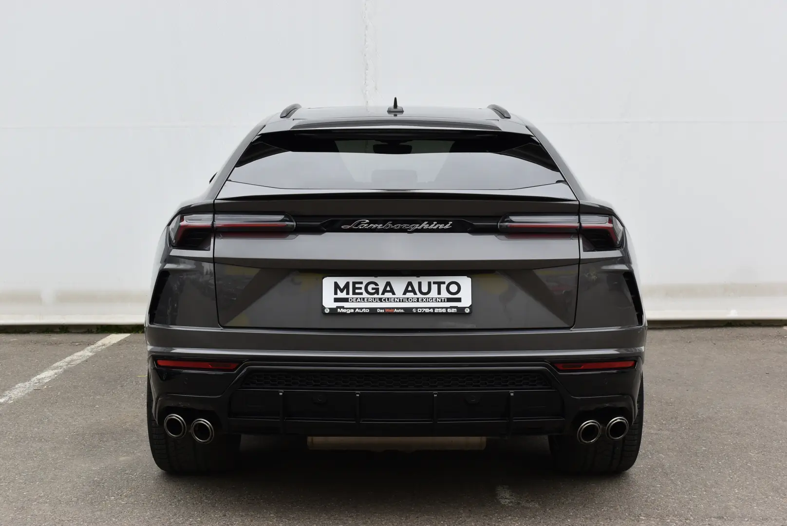Lamborghini URUS