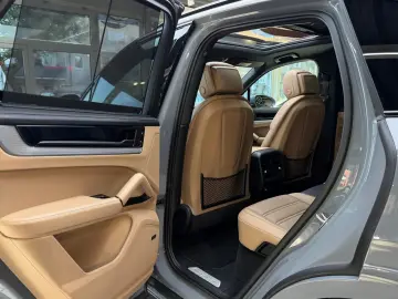 Cayenne S *Pano*HuD*Sport-Design*InnoDrive*AHK