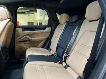 Cayenne S *Pano*HuD*Sport-Design*InnoDrive*AHK