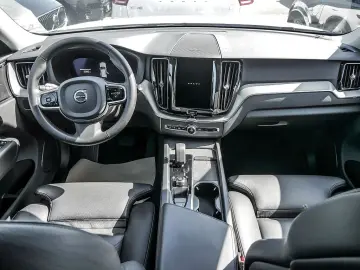 XC60 B4 Plus Dark AWD