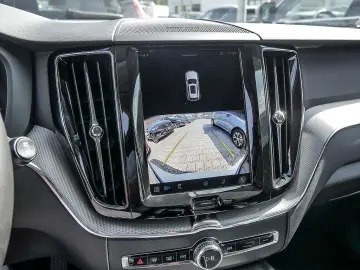 XC60 B4 Plus Dark AWD