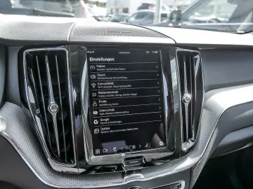XC60 B4 Plus Dark AWD
