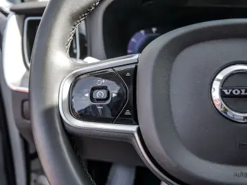 XC60 B4 Plus Dark AWD