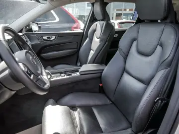 XC60 B4 Plus Dark AWD