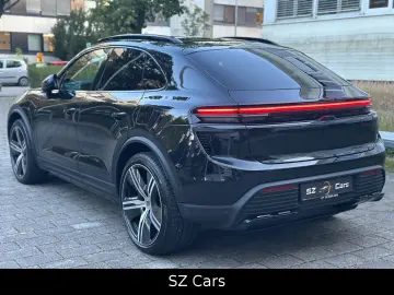 Macan Electric Turbo*Vierradlenkung*Matrix*ACC