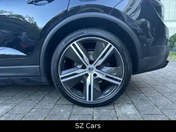 Macan Electric Turbo*Vierradlenkung*Matrix*ACC