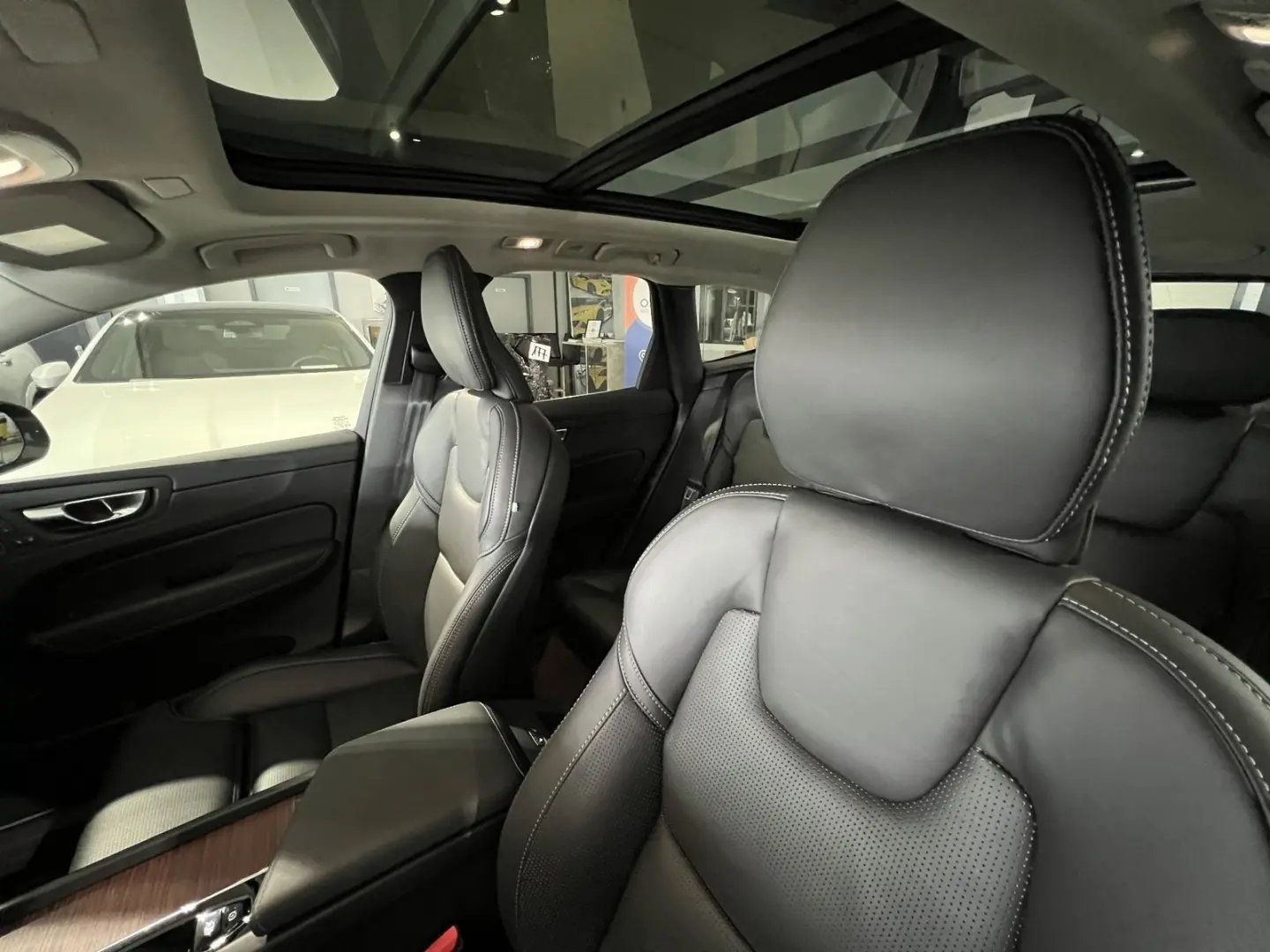 XC60 T8 Plus Bright Recharge AWD FourC 21'' 360°