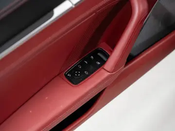 992 Carrera 4 GTS Cabriolet Burmester Lift-VA