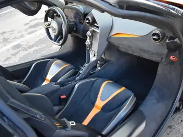McLaren 720S