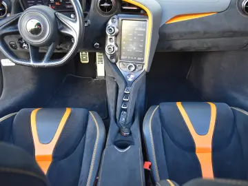McLaren 720S